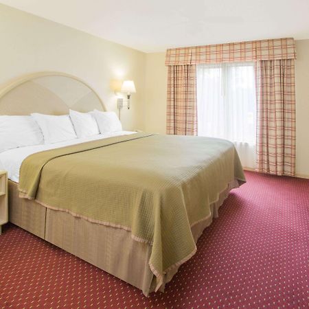 Howard Johnson By Wyndham Dothan Exteriör bild