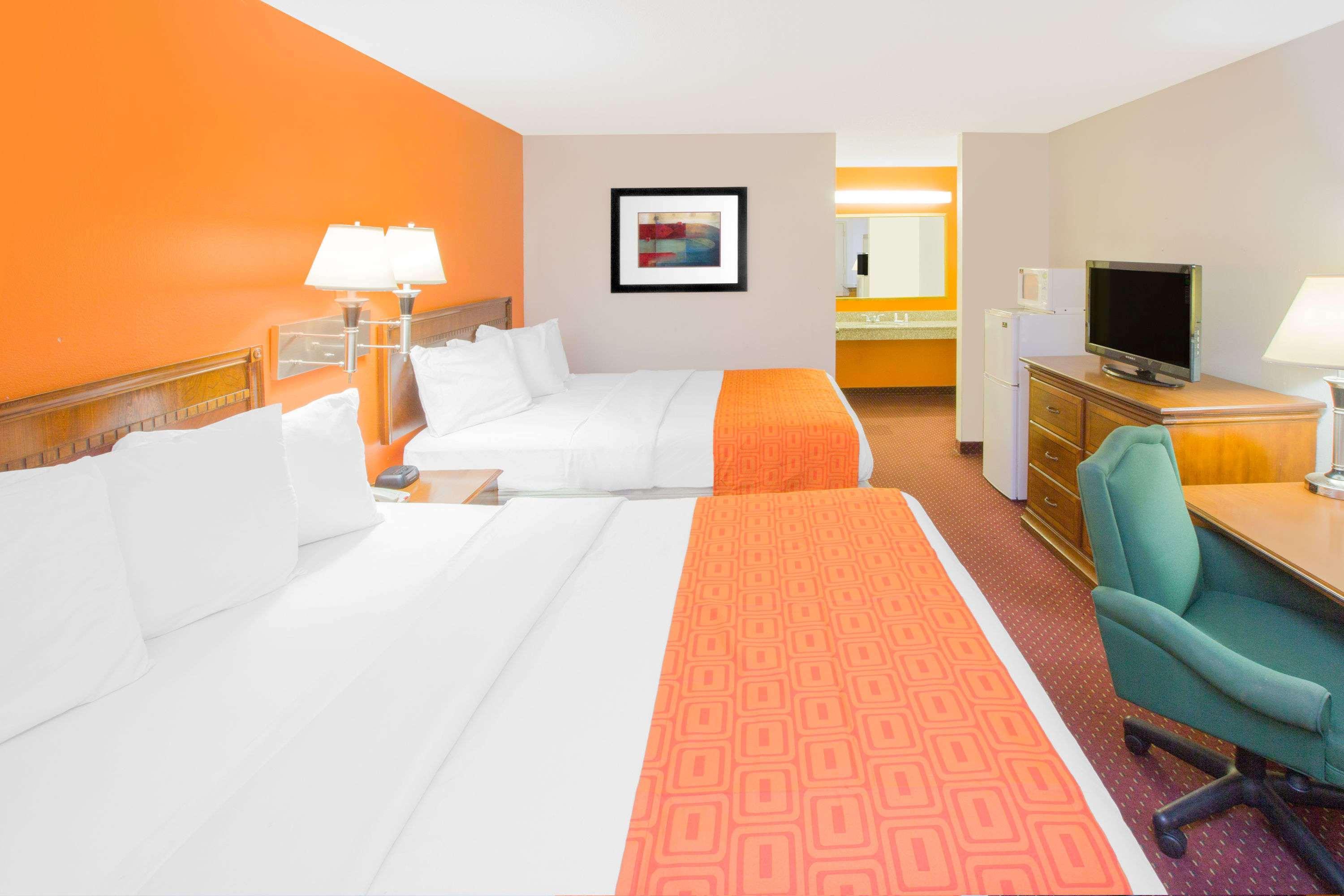 Howard Johnson By Wyndham Dothan Exteriör bild